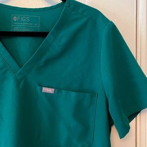 FIGS Hunter Green Caterina Scrub Top